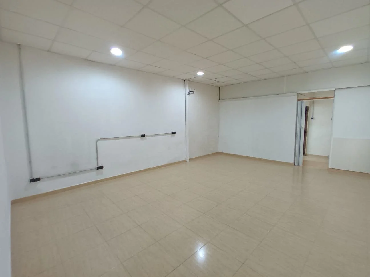 Local comercial en buen estado, 102 m²