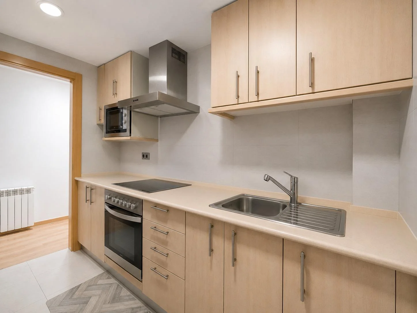 Good-condition Cerdanyola flat, 3 bedrooms