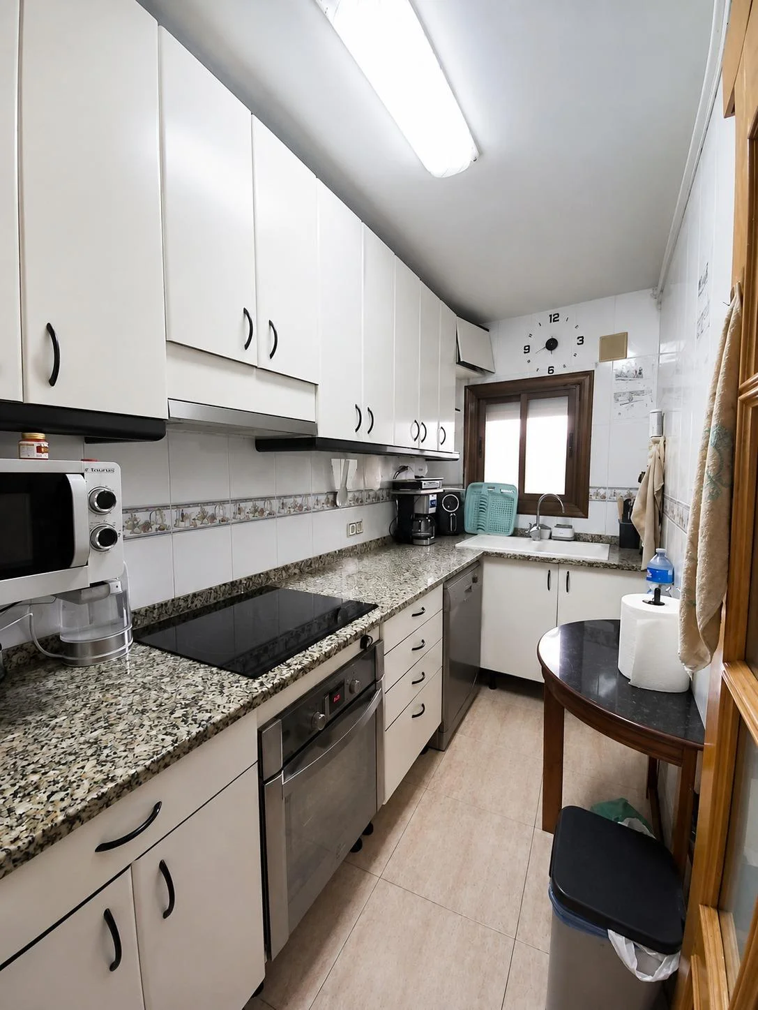 Four-bedroom 90 m² flat in Cerdanyola