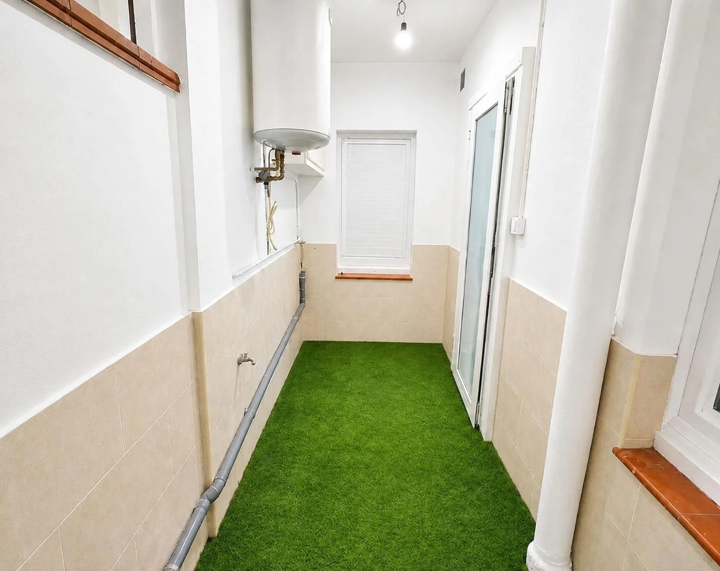 Refurbished three-bedroom flat in Cerdanyola