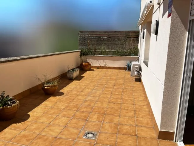 Piso céntrico de tres dormitorios