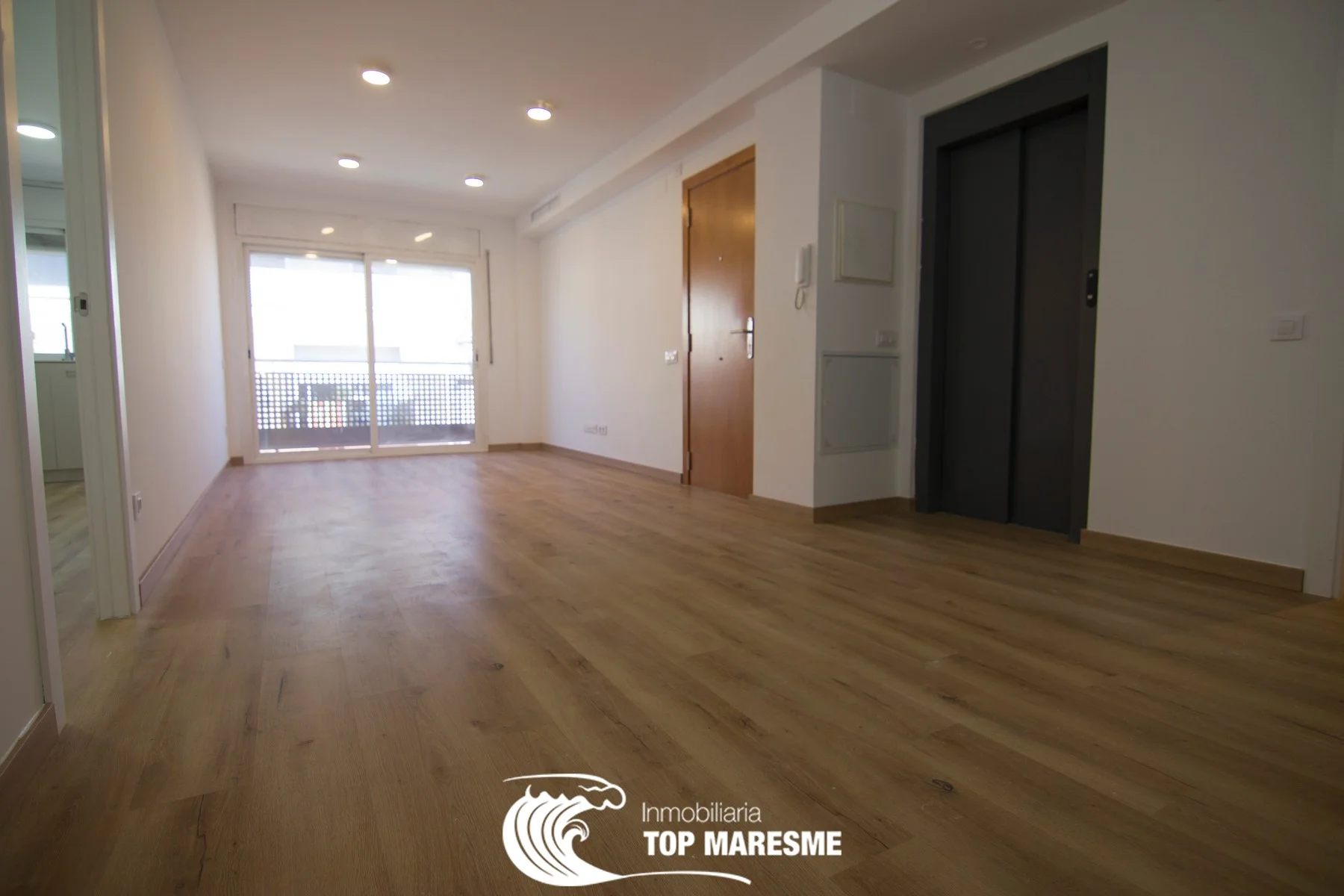Dúplex nuevo en Canovelles, 4 habitaciones