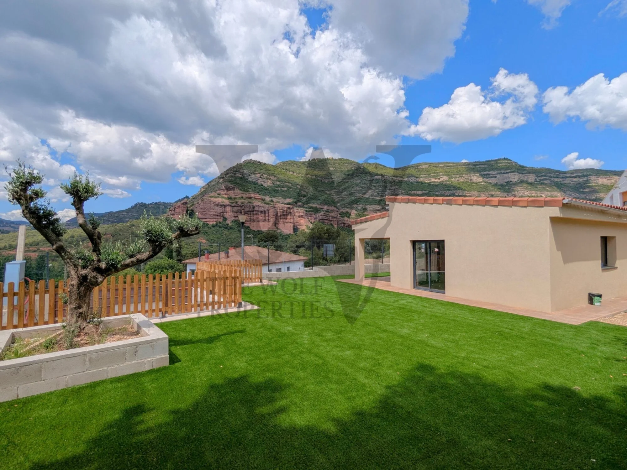 New-build house in Riells, 3 bedrooms