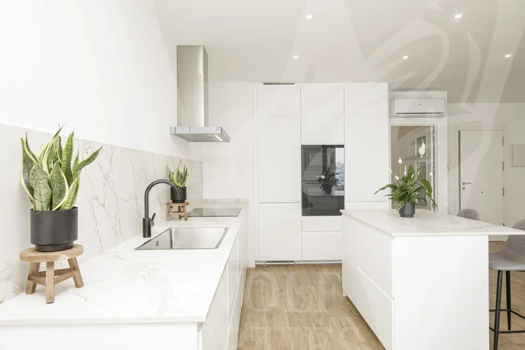 Reformed seaside flat, 3 bedrooms