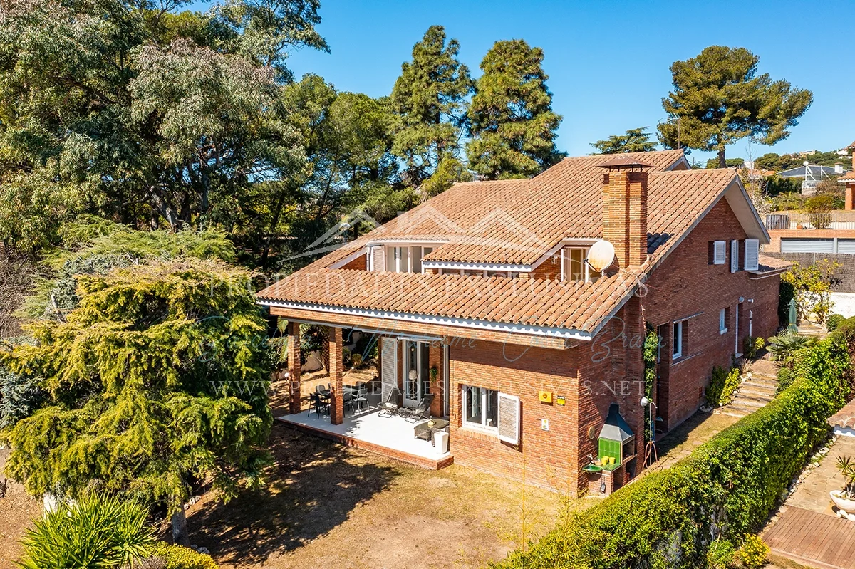 Central El Masnou chalet, 5 bedrooms