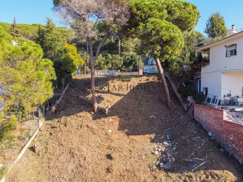 Parcela edificable en Dosrius con vistas