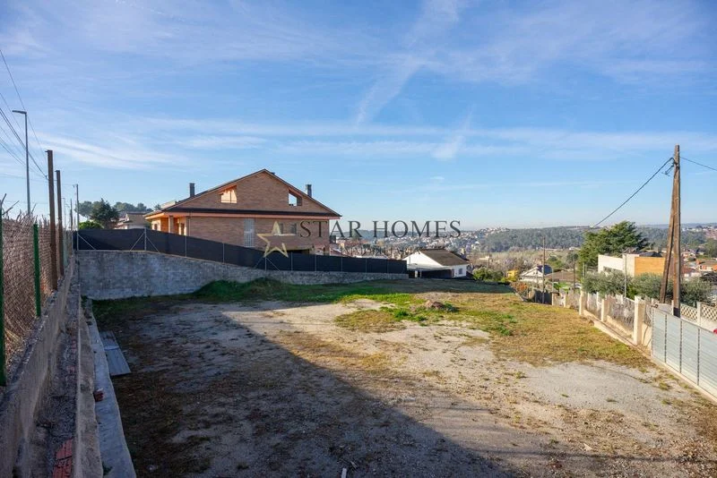 Parcela de 841 m² en Can Lledó