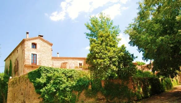Chalet reformado en Girona, 4 habitaciones