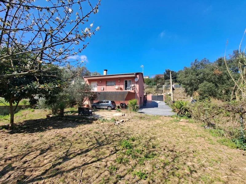 Casa en buen estado en Agora Park
