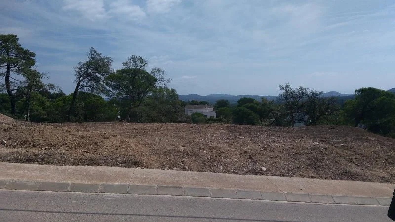 Developable 800 m² plot in Tordera
