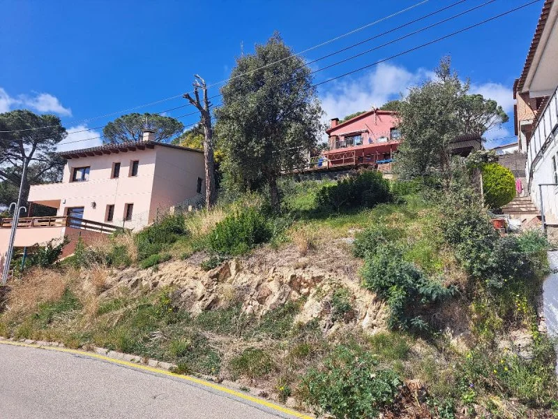 Mas Mora urban plot, sea views