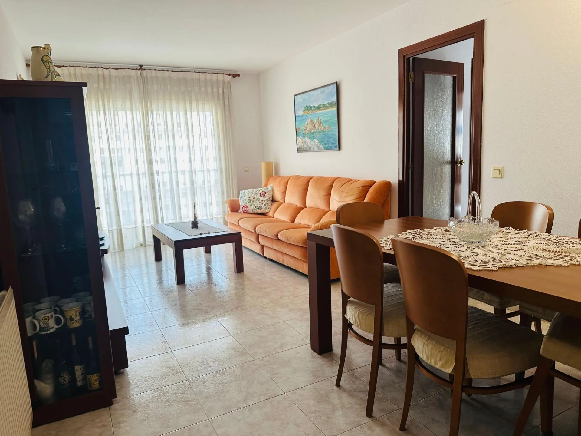 Good-condition Calella flat, three bedrooms