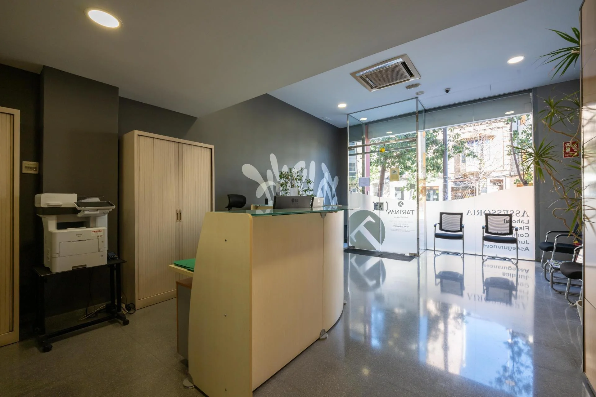 Large commercial premises in Centre-Marítim