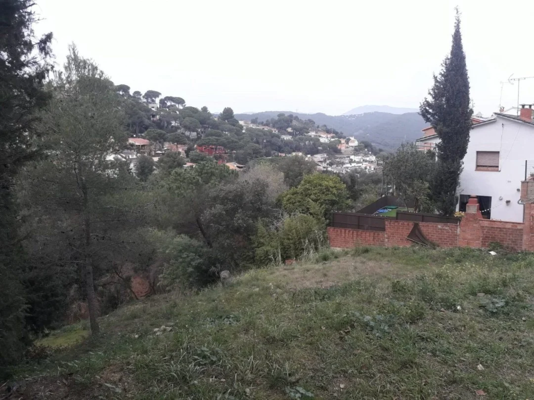 Parcela urbana en Les Ginesteres, Argentona