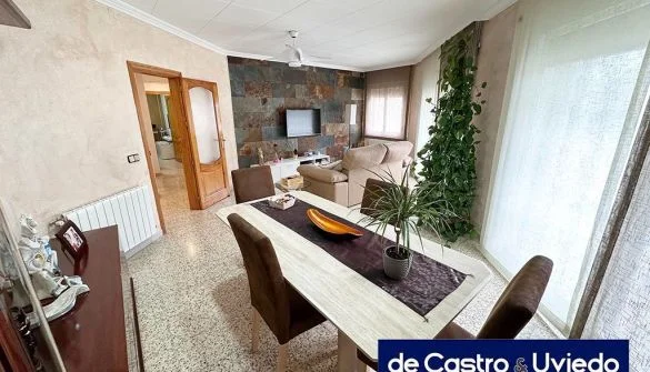 Central flat with four bedrooms
