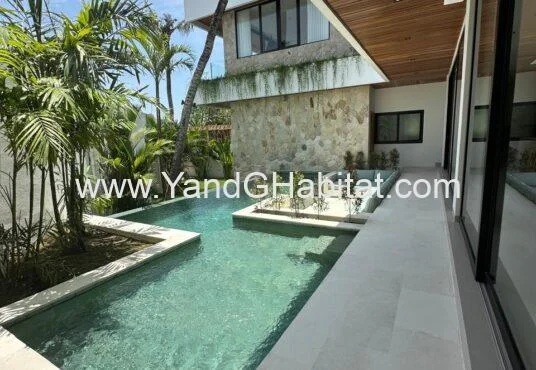Modern Bali villa, 4 suites, pools