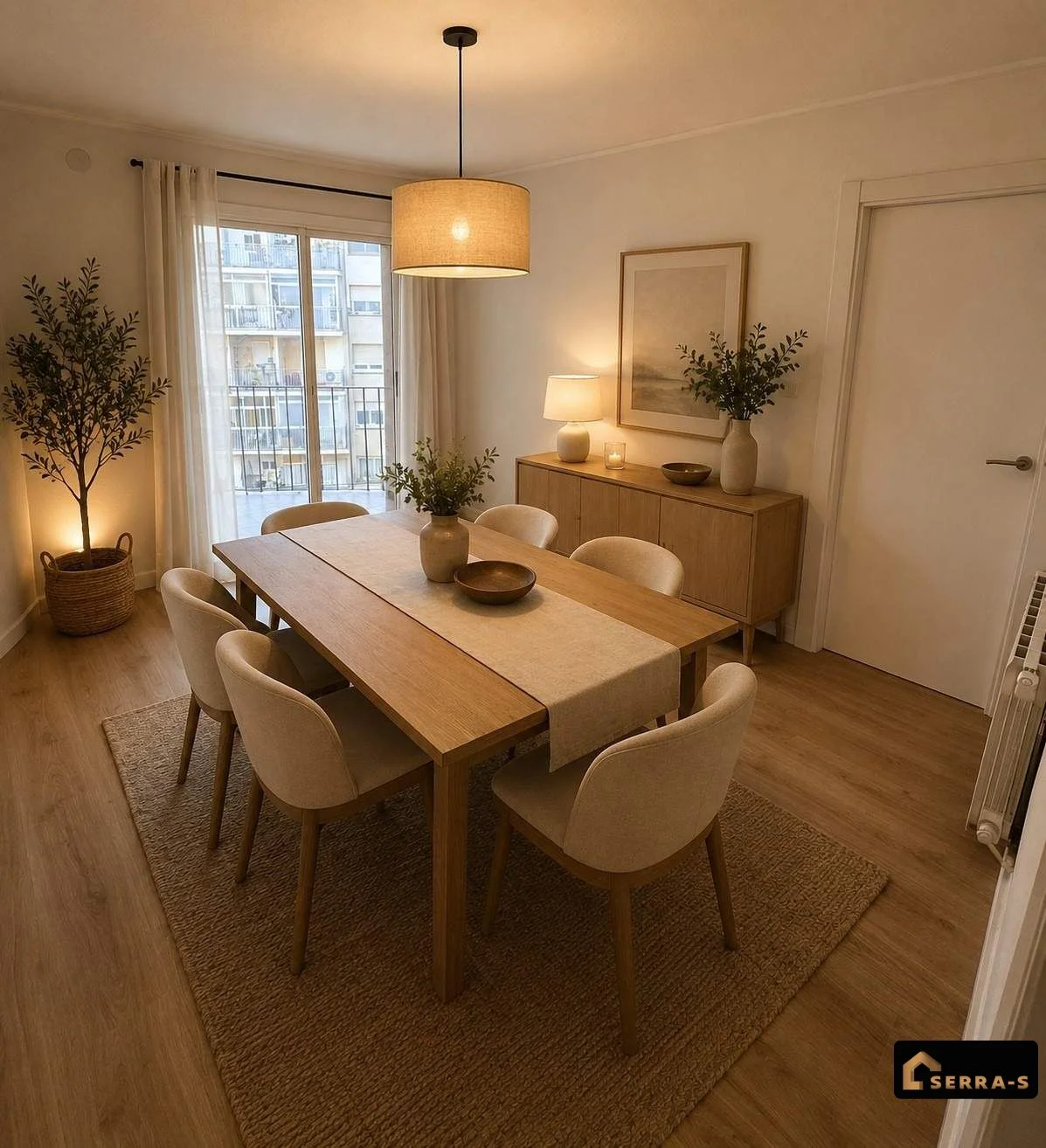 Spacious Peramàs apartment, four-bedroom investment