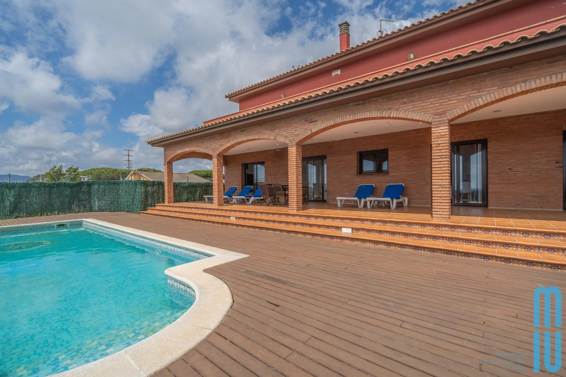Casa reformada en Tordera con piscina privada