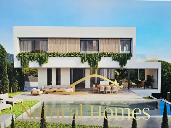 Chalet de obra nueva con piscina privada