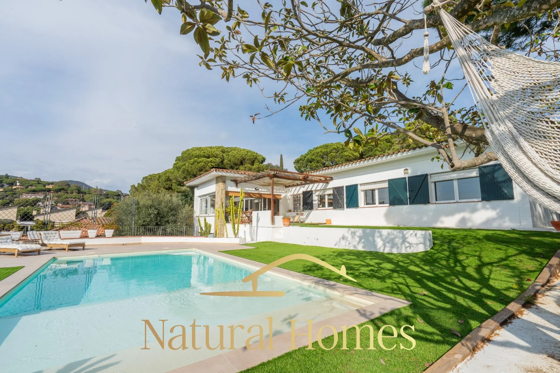 Renovated chalet with private pool
