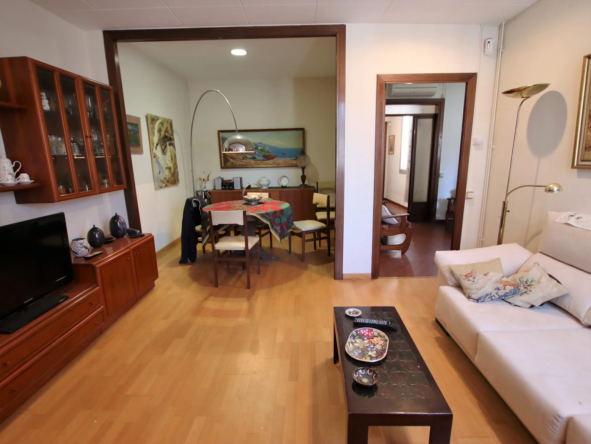 Last-floor Born flat, 4 bedrooms