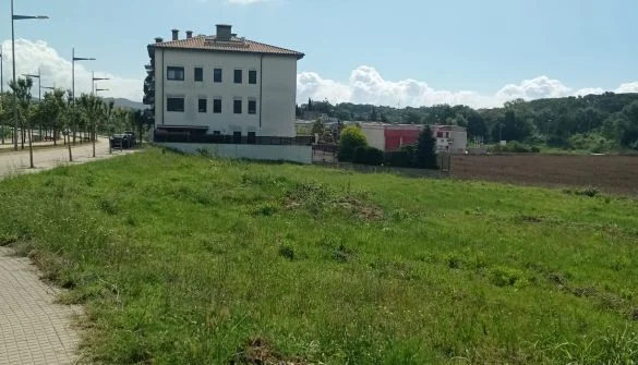 Developable Tordera plot for 30 homes