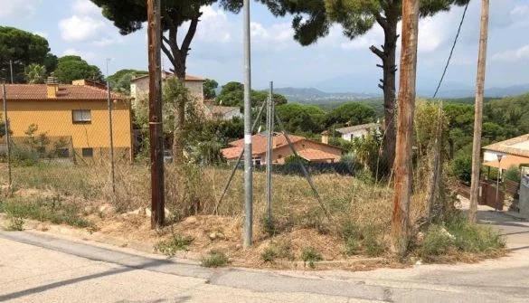 Urban plot in Mas Mora, 483 m²