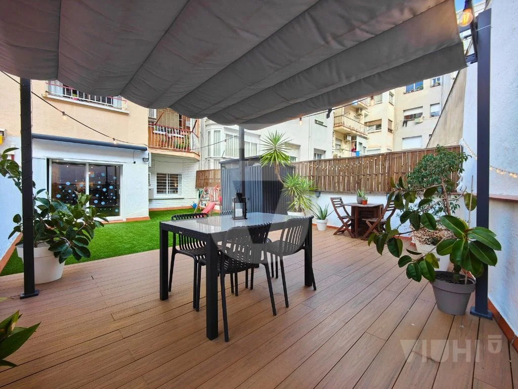 Piso reformado en Barcelona con terraza de 60 m²