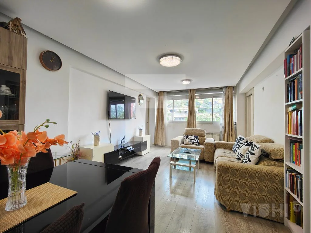Renovated Barcelona flat, three bedrooms