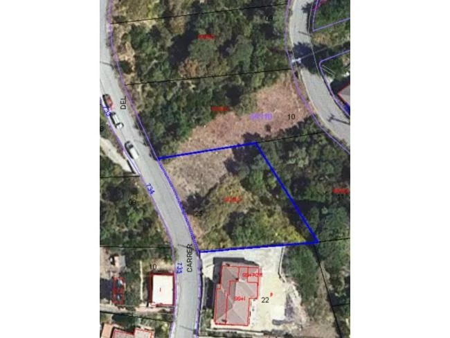 Plot in San Genís with utilities