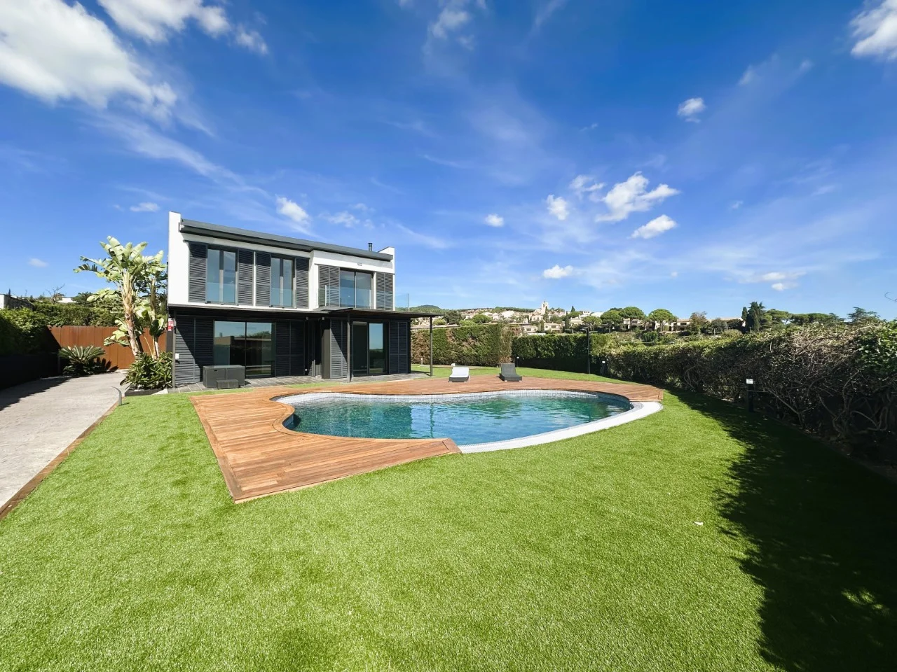 Four-wind villa with private pool