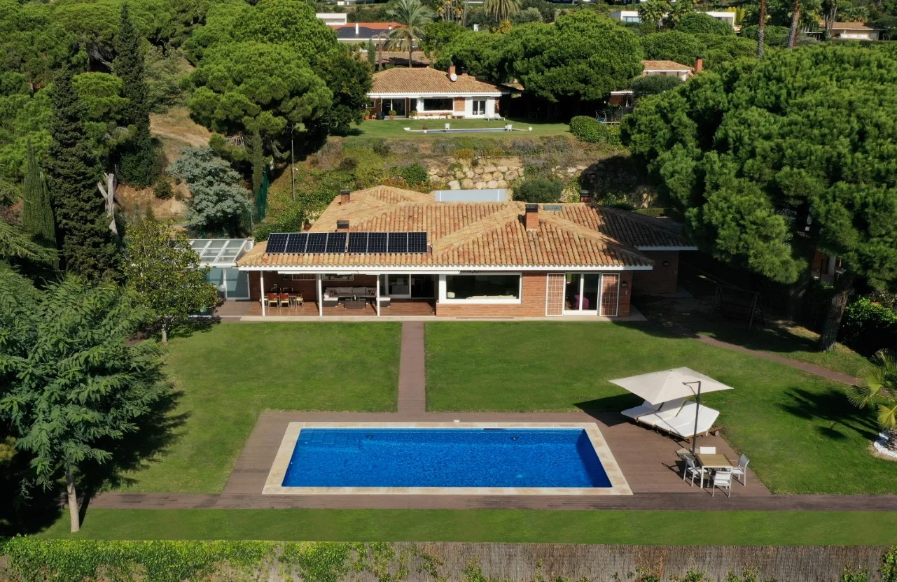 Casa con vistas al mar y seis dormitorios