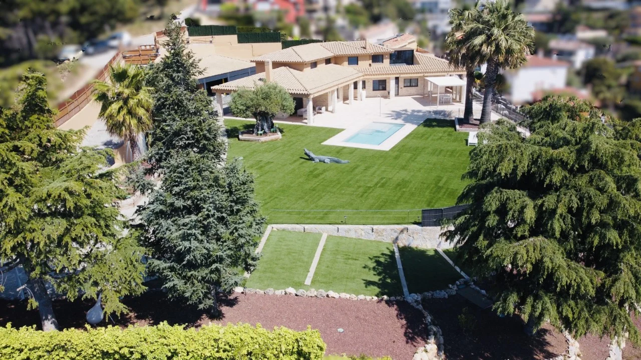 Villa de lujo en Mataró con seis dormitorios