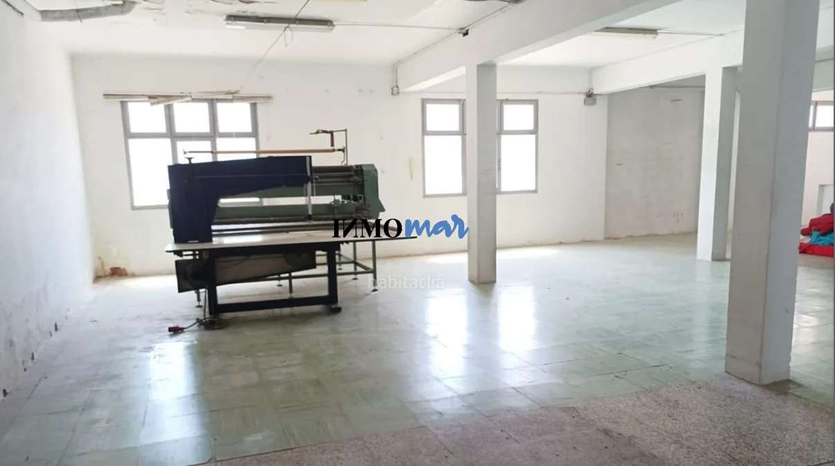 Local comercial céntrico en Calella, 320 m²