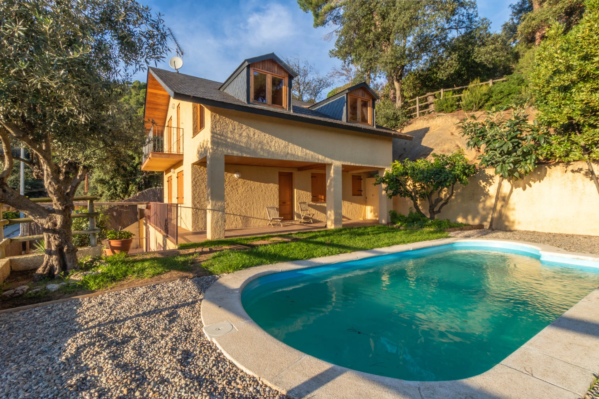 Casa con vistas al mar y piscina privada