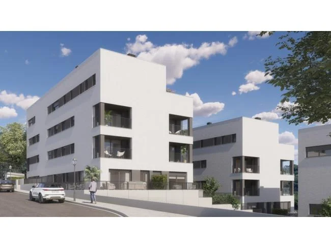 New-build four-bedroom flat in Centre