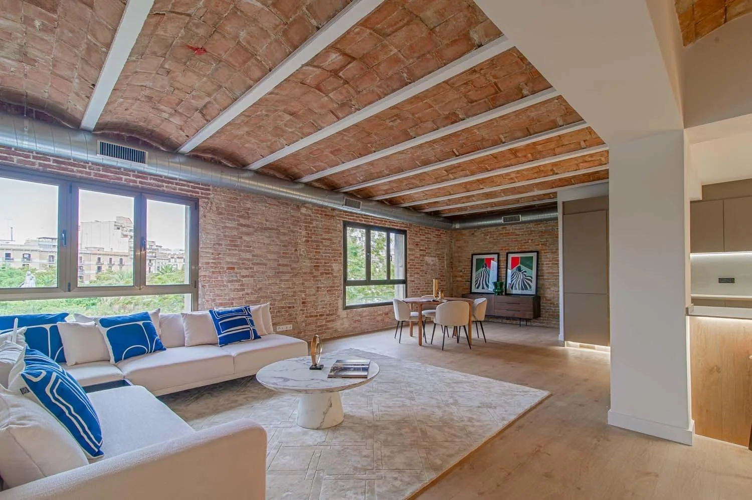 Piso reformado en Eixample, 4 habitaciones