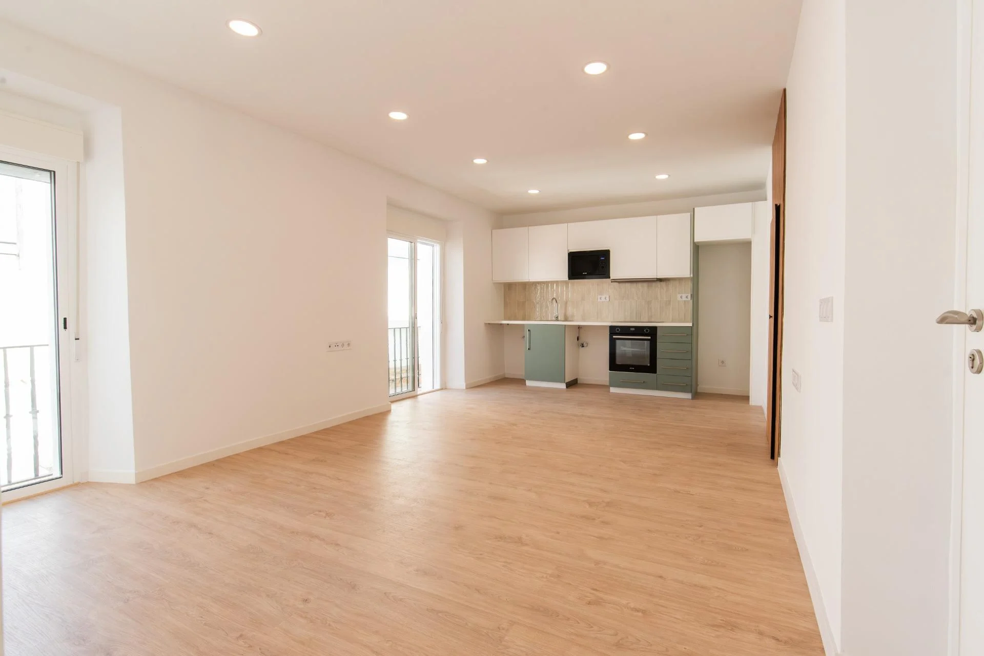 Cádiz historic-centre flat, 79 m²