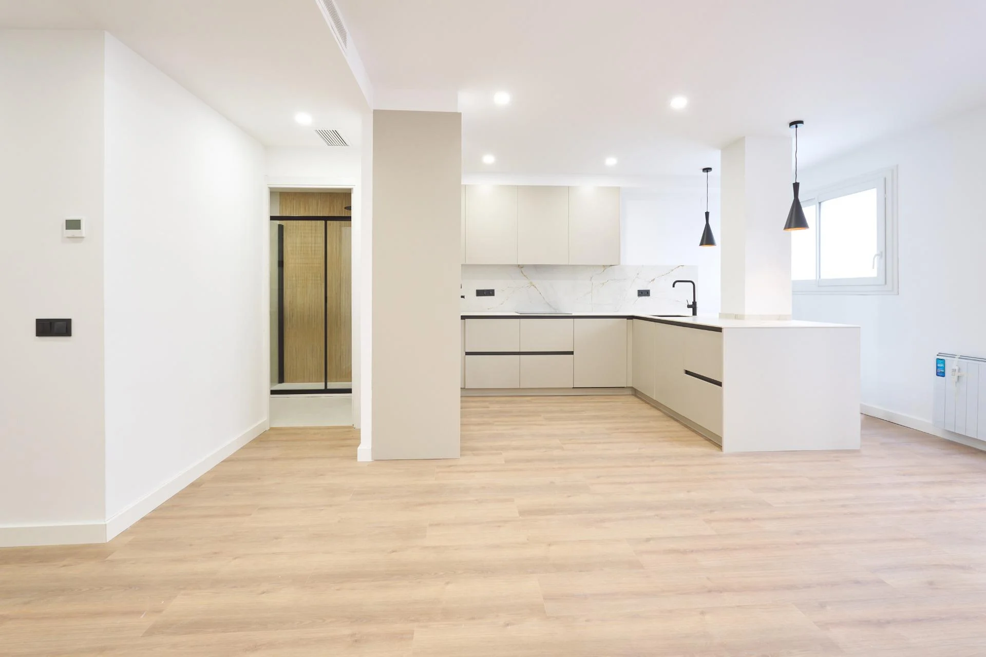 Piso reformado céntrico con patio y 3 dormitorios