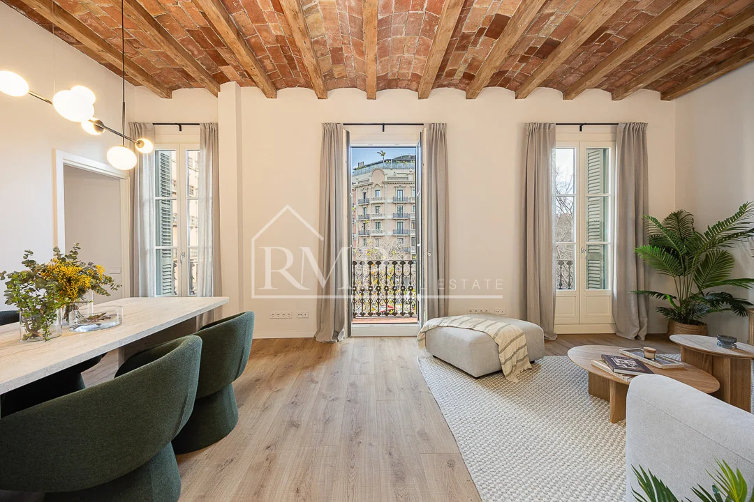 Rehabilitated Eixample flat, 2 bedrooms