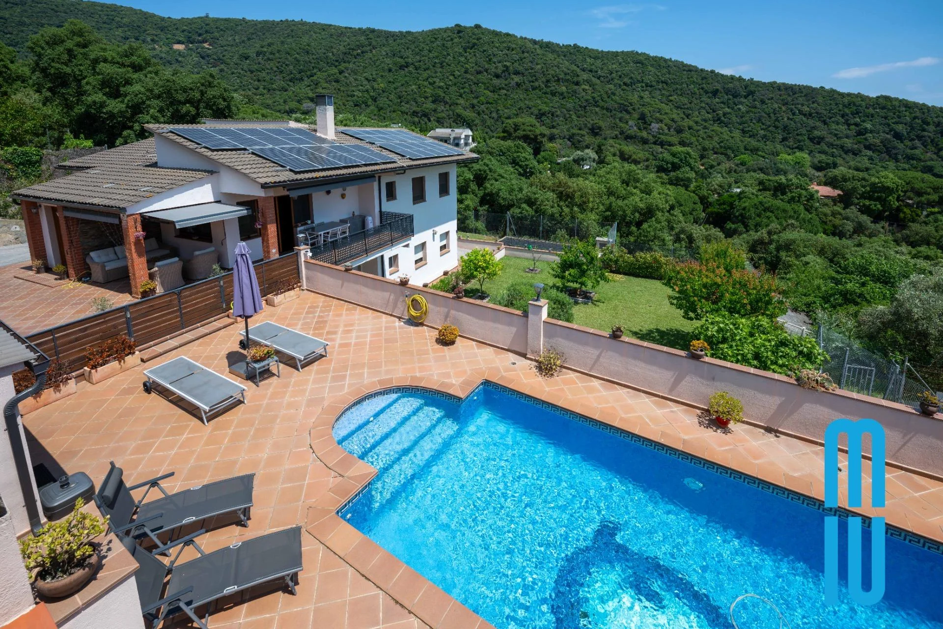 Refurbished Tordera house, 8 bedrooms