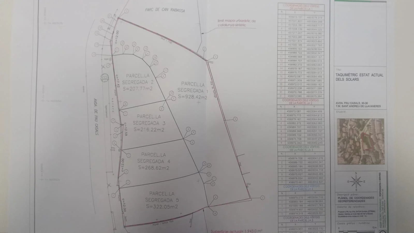 Large central building plot near sea