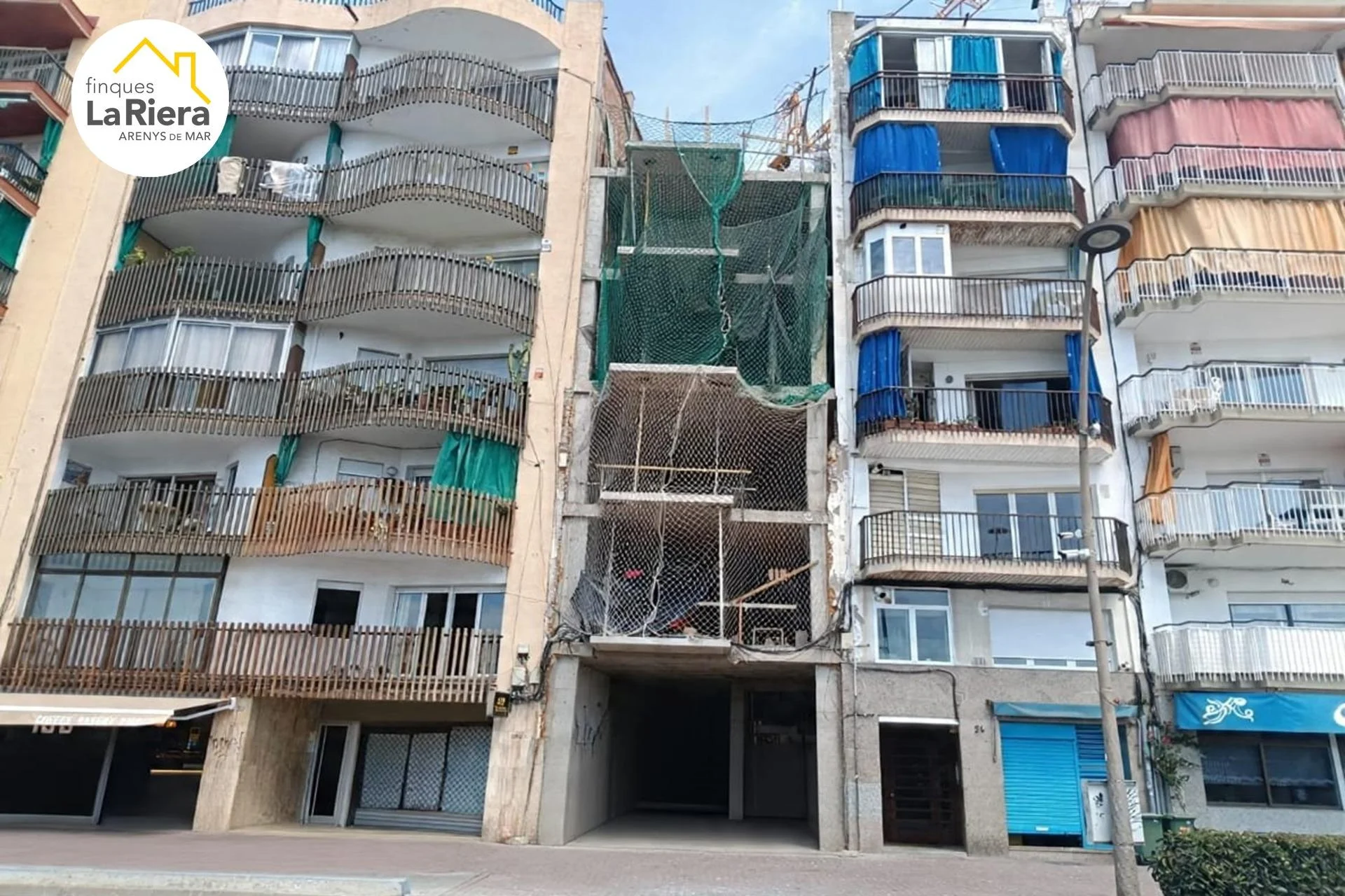 Local comercial con vistas al mar en Centro
