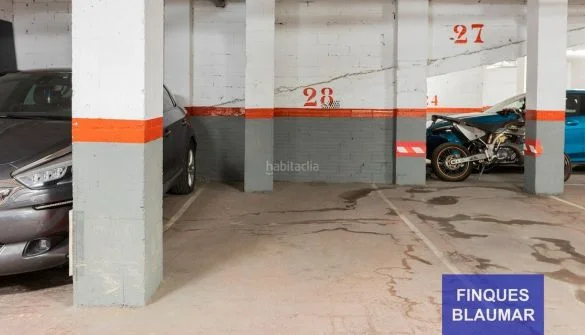 Small-car garage in Arenys de Mar