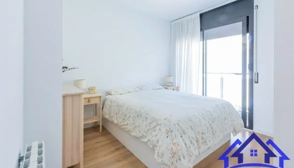 Practically new central flat, 3 bedrooms