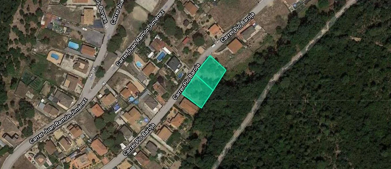 Gran parcela edificable en Tordera, 1.073 m²