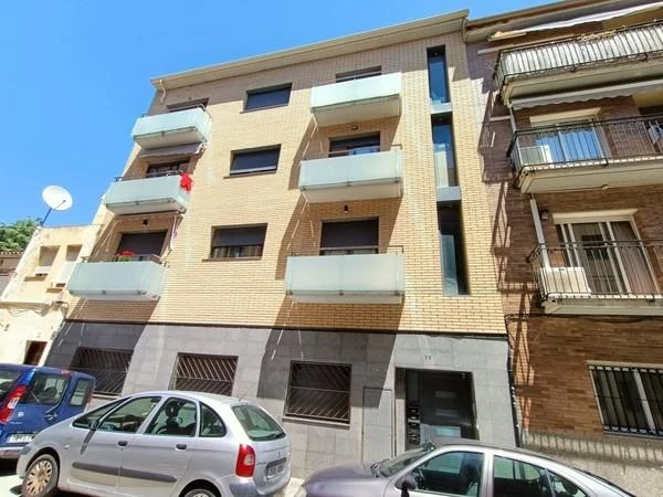 Buen local comercial en el centro de Calella