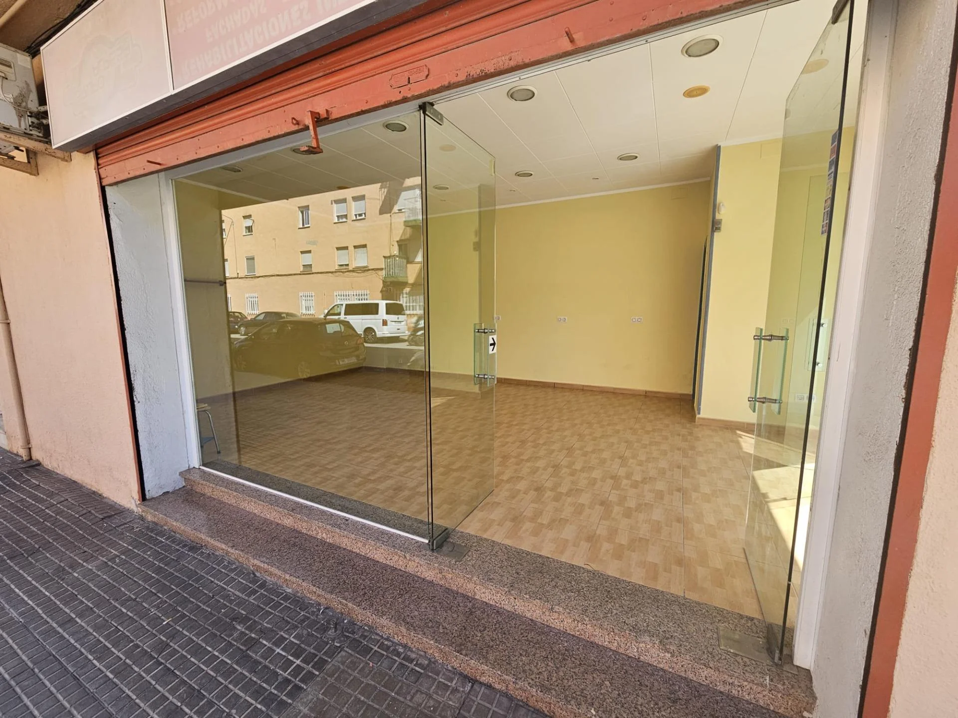Local comercial luminoso de 39 m²