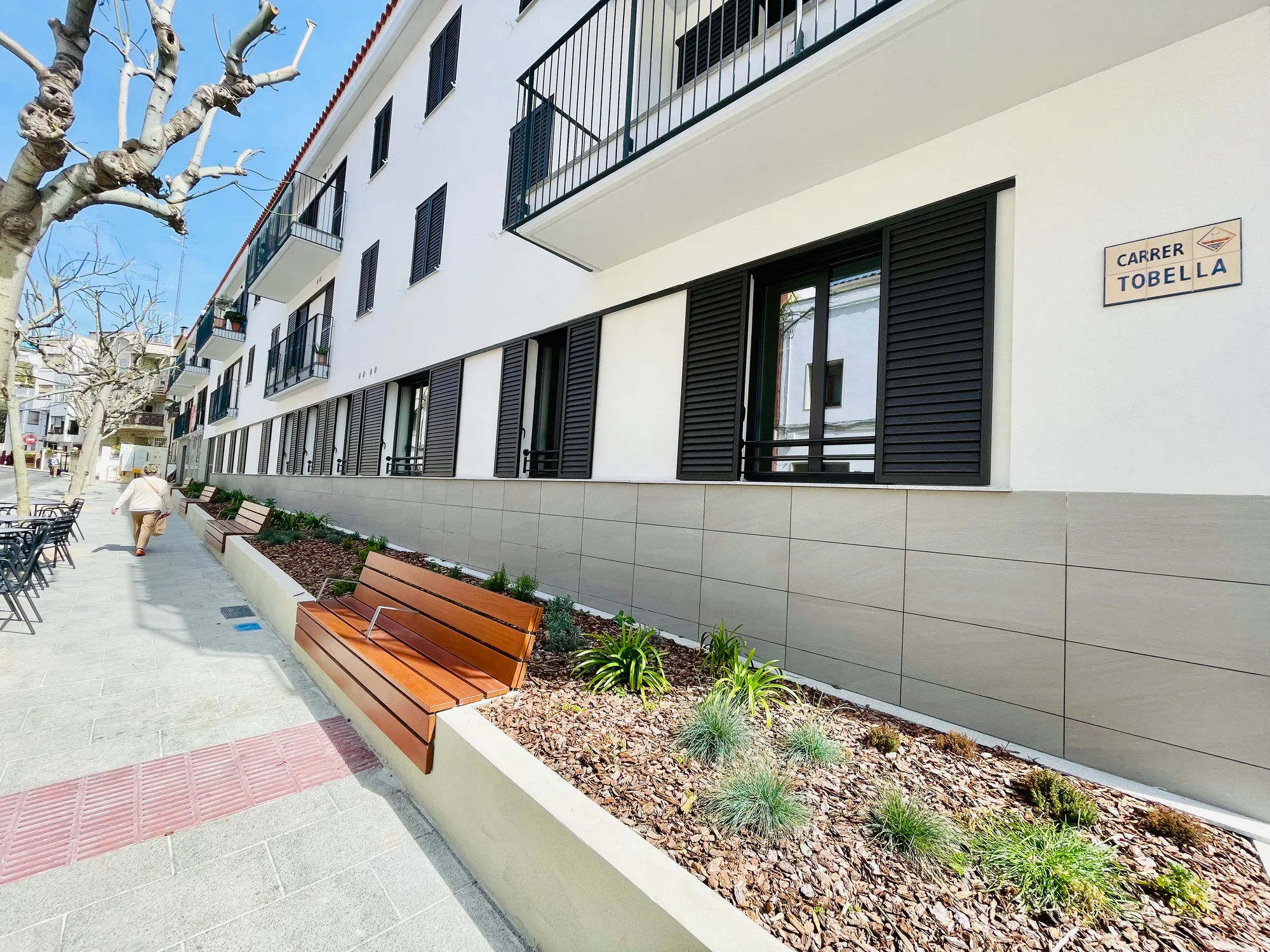 New two-bedroom apartment with pool