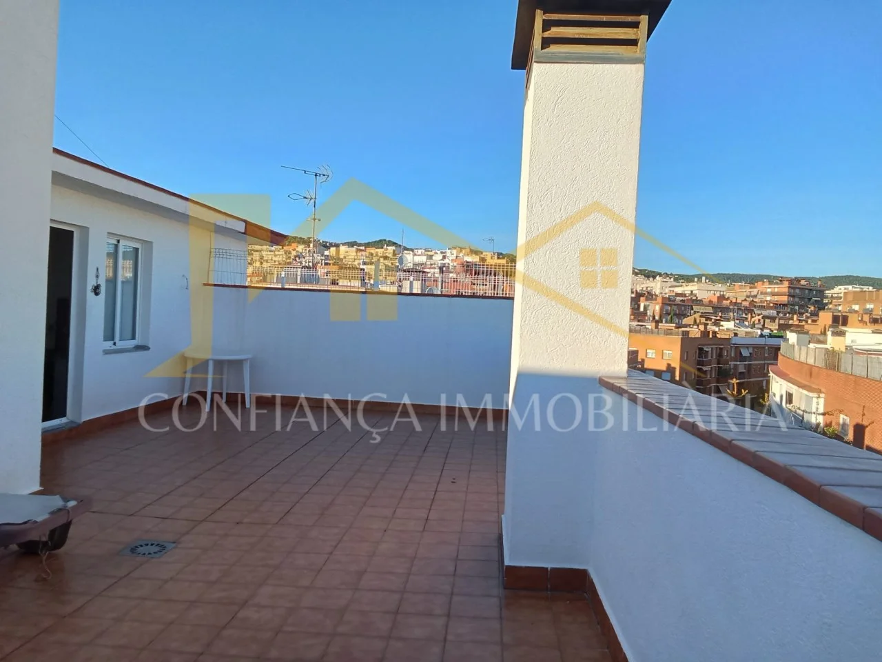 Dúplex en Mataró con terraza y 3 habitaciones